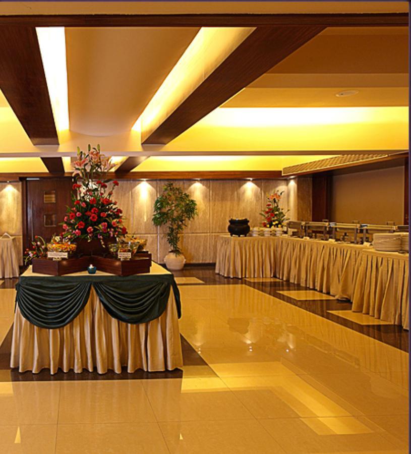 The Royal Orchid Hotel, Chembur Mumbai Luaran gambar