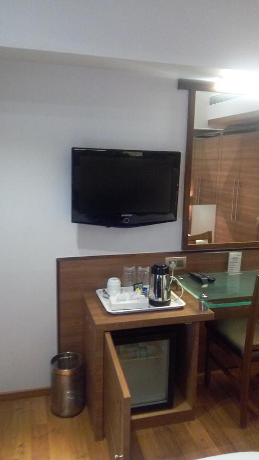 The Royal Orchid Hotel, Chembur Mumbai Luaran gambar
