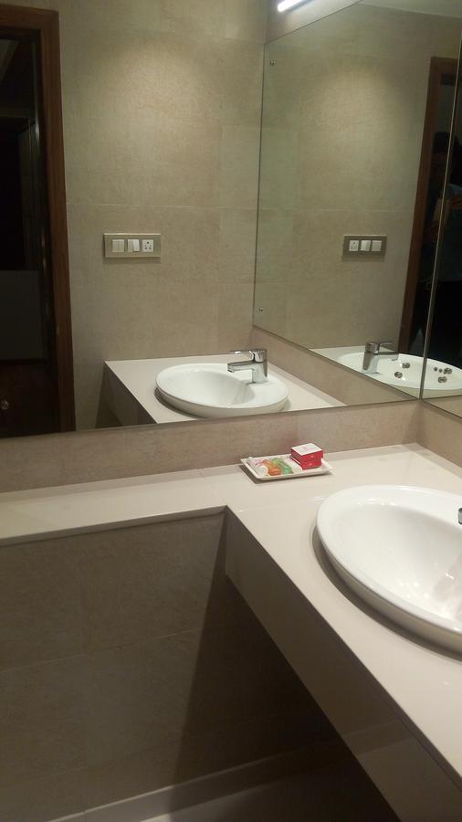 The Royal Orchid Hotel, Chembur Mumbai Luaran gambar