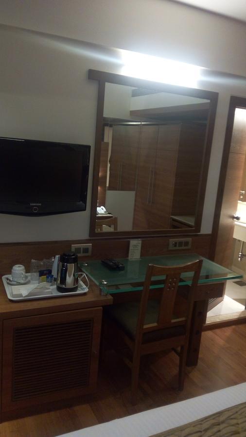 The Royal Orchid Hotel, Chembur Mumbai Luaran gambar