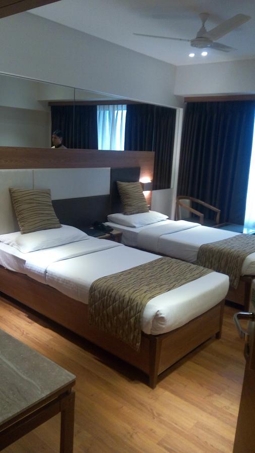 The Royal Orchid Hotel, Chembur Mumbai Luaran gambar